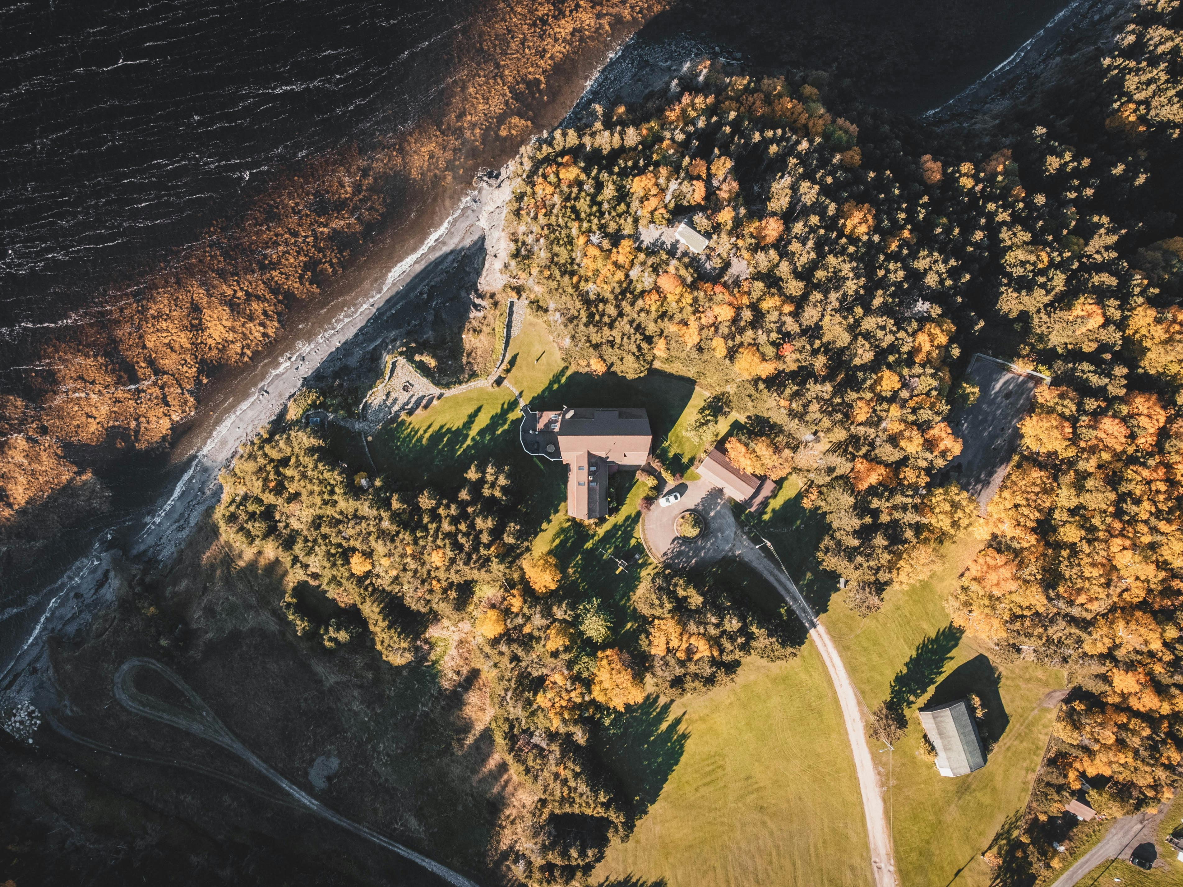 Cozy rural house with wide land